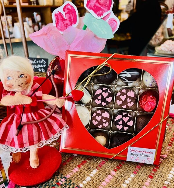 Valentine's Day Chocolate Box (16 pc)